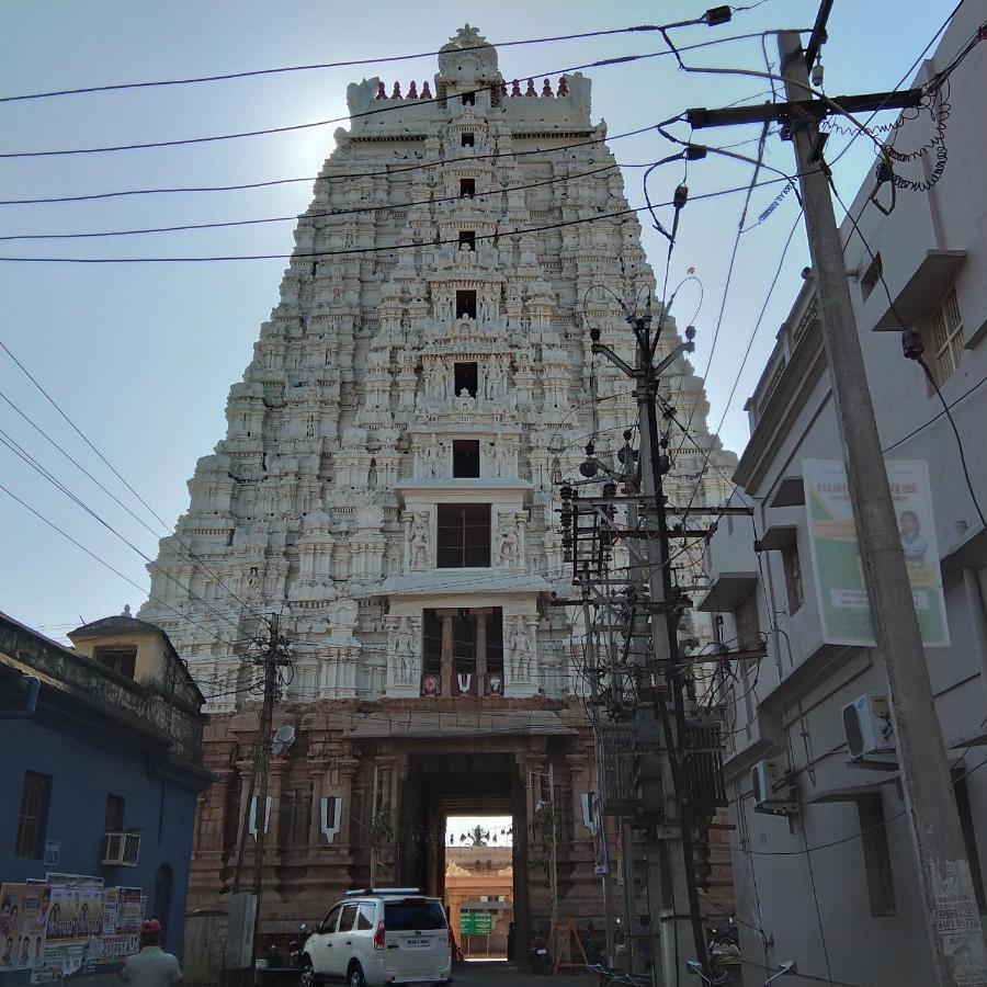 Atreyaa Homestay Tiruchirappalli Exterior foto